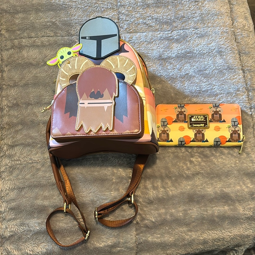 EUC matching Loungely bag and wallet Star Wars Mandelorian Baby Yoda